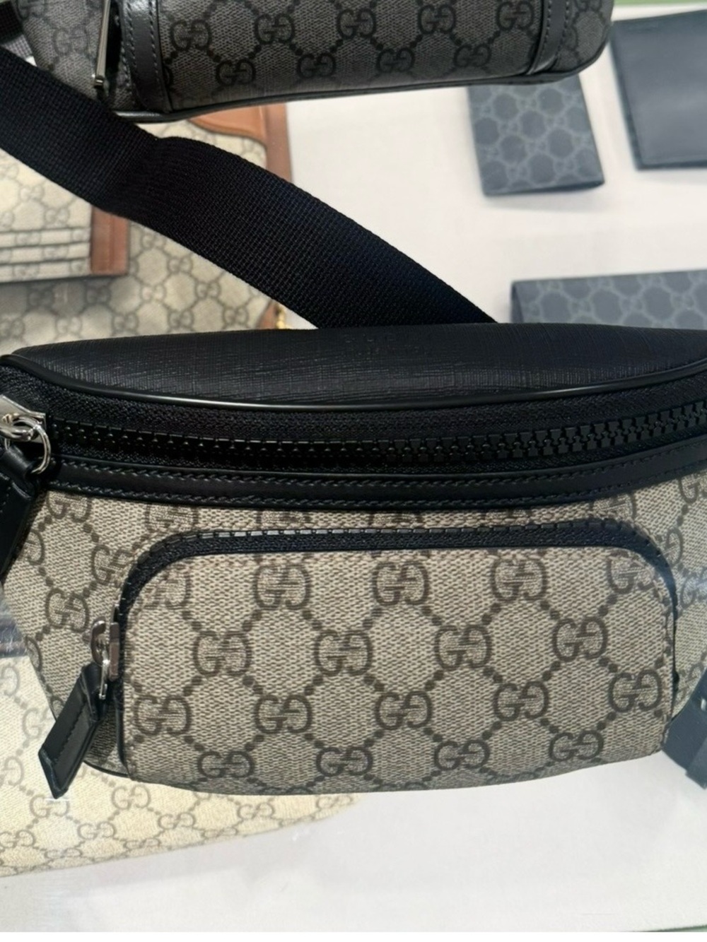 Gucci Beige GG Supreme Canvas Black Trim Belt Bag